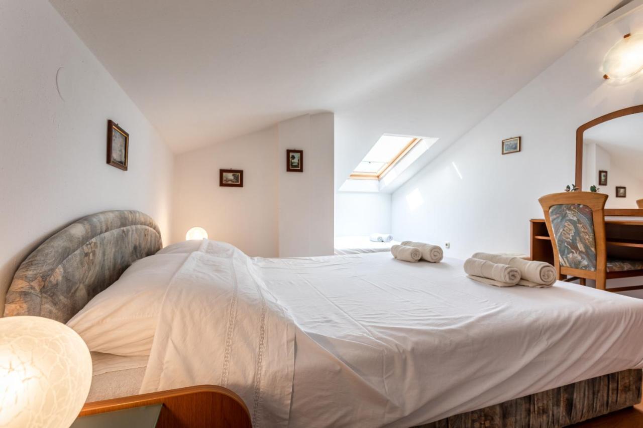 Apartment Tereza Malinska Extérieur photo